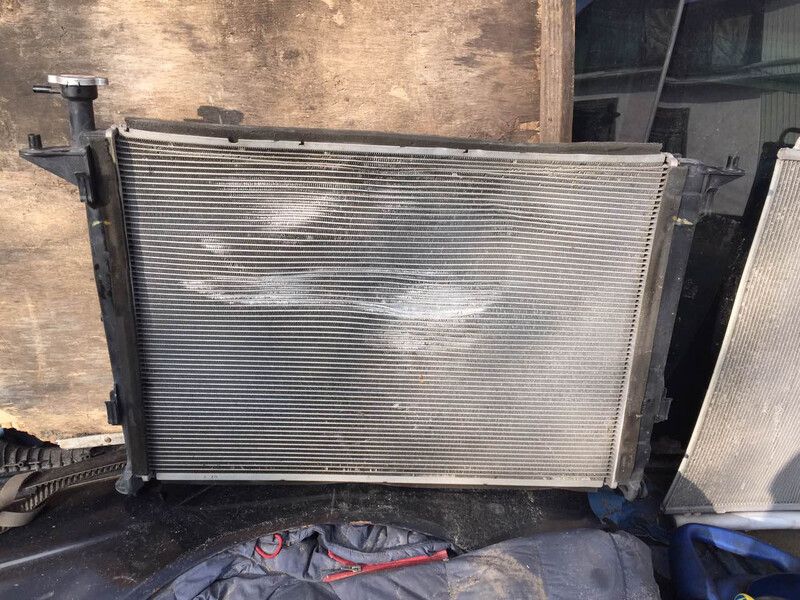 Радиатор охлаждения Kia Sorento 2016 г.  2.4 л бензин Костополь