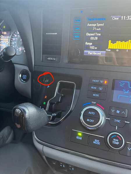 Кнопка на акпп Toyota Sienna  2015 3.5 Бензин Горохов