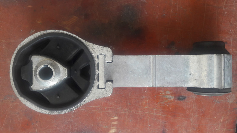 Подушка двигателя Renault Megane 3 хэтчбек 2011 г.  1.9 л дизель Ровно