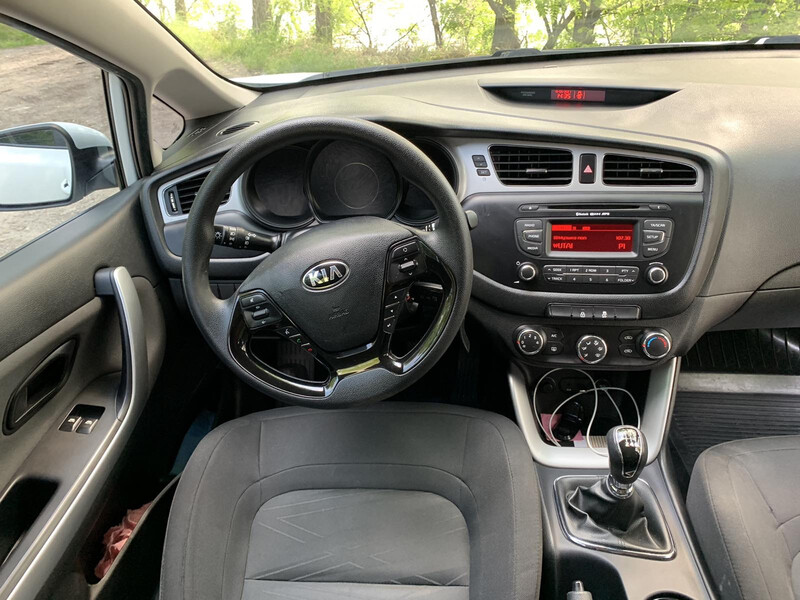 Руль Kia Cee`d хэтчбек 2015 г.  1.4 л дизель Днепр