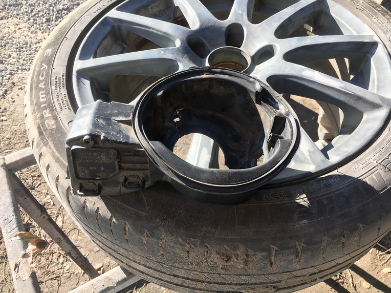 Горловина бензобака Renault Megane 3  2013 універсал 1.5 Дизель Бердичів