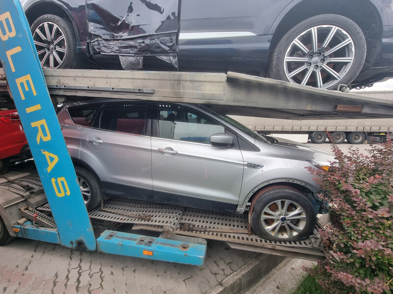 Противотуманные фары Ford Escape универсал 2018 г.  1.5 л бензин Львов