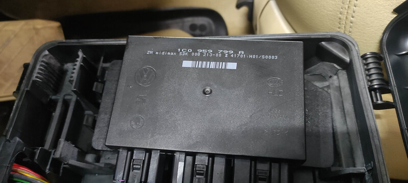 Блок управления комфортом 1C0959799A   Skoda Octavia Tour, Volkswagen Bora, Volkswagen Passat