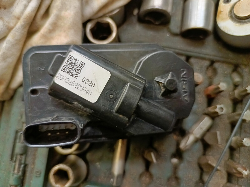 Мотор жалюзей радиатора Toyota RAV4 2019 г.  Киев