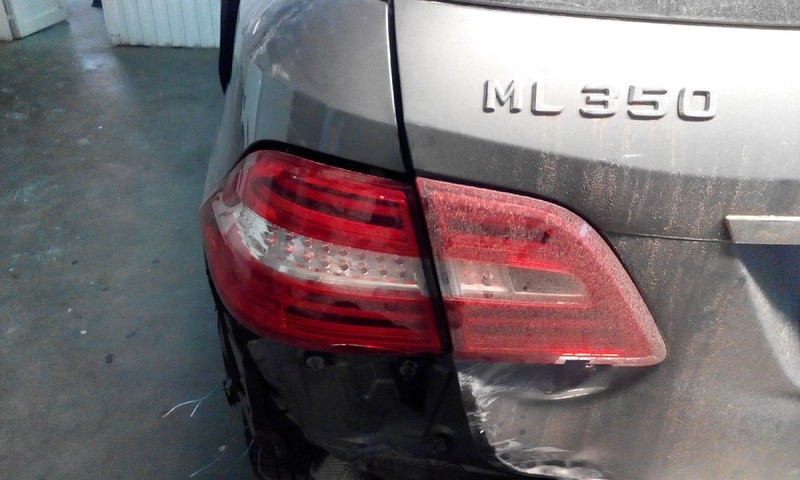 Ліхтар задній лівий Mercedes M-Class ML350 2013 р.  3.5 л бензин Київ