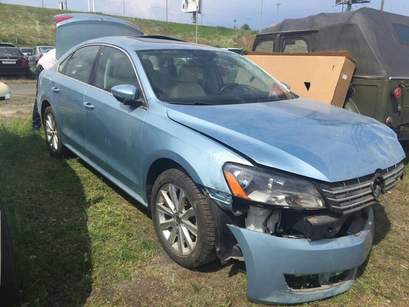 Радиатор кондиционера Volkswagen Passat B7 2012 г.  2.0 л дизель Коростень