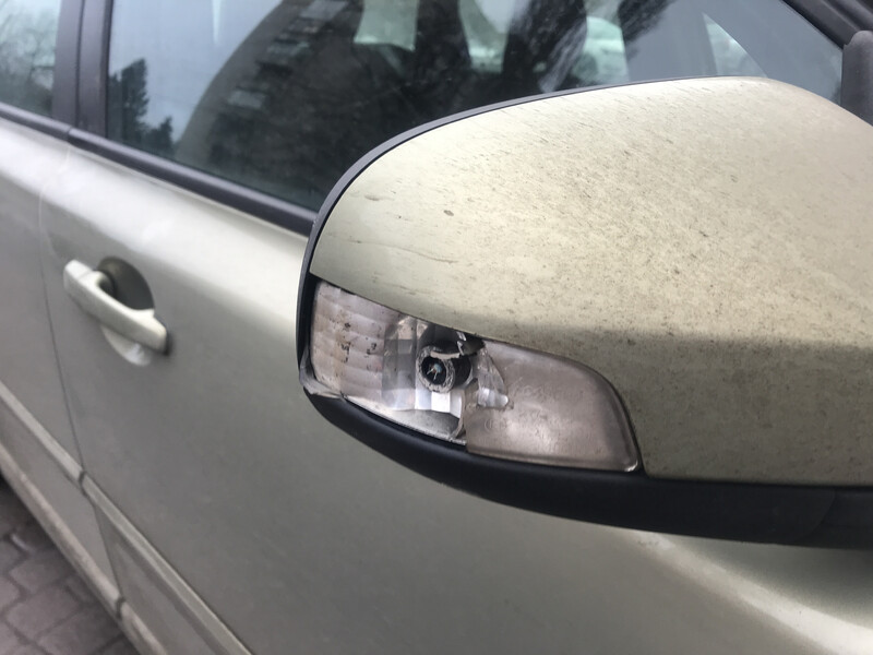 Поворотнік повторювальний в зеркало заднего вида правий Volvo V50  2009 универсал 1.6 Дизель Житомир