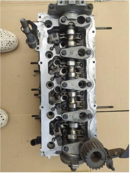 Головка цилиндров 22100-27400   Hyundai Santa FE, Kia Magentis, Kia Sportage