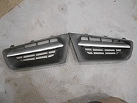Решетка радиатора правая Renault Megane 2 2006 г.  1.5 л дизель Львов
