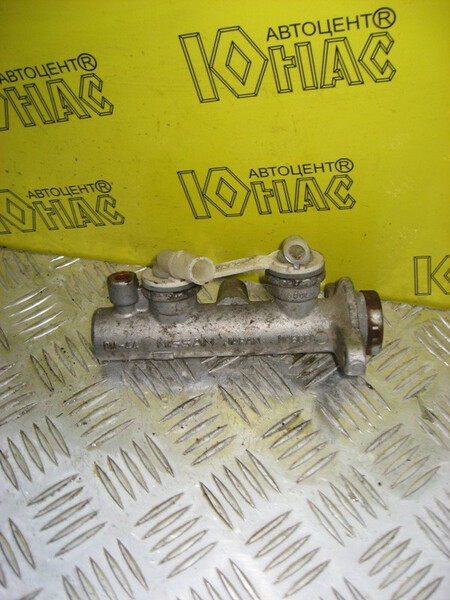 Тормозной цилиндр Nissan Prairie  1992 универсал 1.9 Бензин Харьков