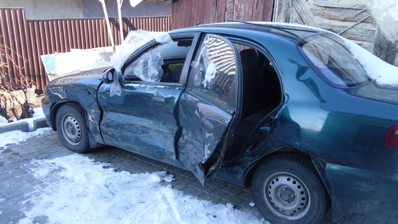 Поріг лівий з стійкою і заднім лівим крилом Daewoo Sens  2005 1.4 Бензин Коломыя