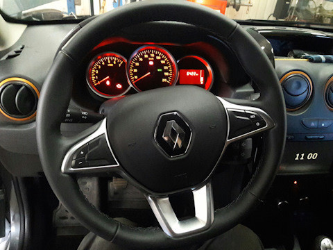 Подушка безопасности водителя Renault Logan 2 2018 г.  1.5 л дизель Васильков