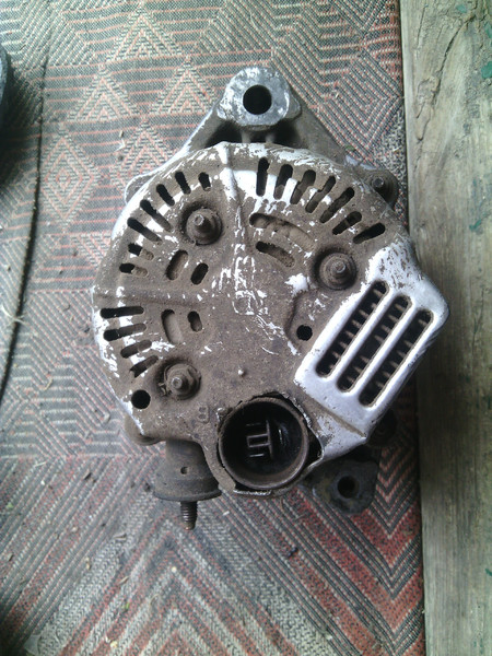 Генератор 27060-72071   Toyota Hiace, Toyota Town Ace