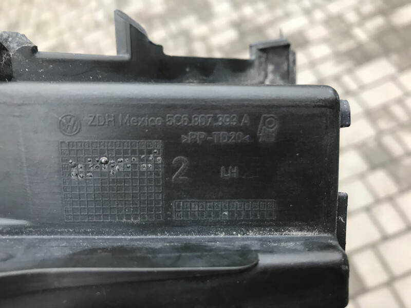 Кріплення бампера Volkswagen Jetta 6  2013 2.5 Бензин Ніжин