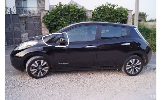Стекло глухое левое Nissan Leaf  2015 хетчбек  Электро 