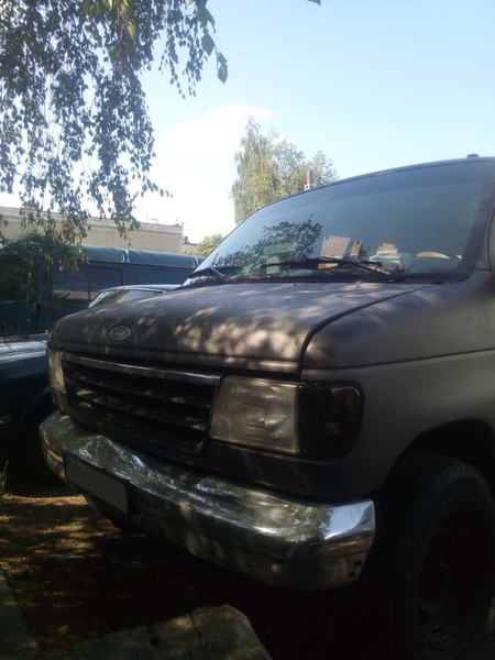 Бампер передний Ford Econoline 1995 г.  5.8 л бензин Полтава