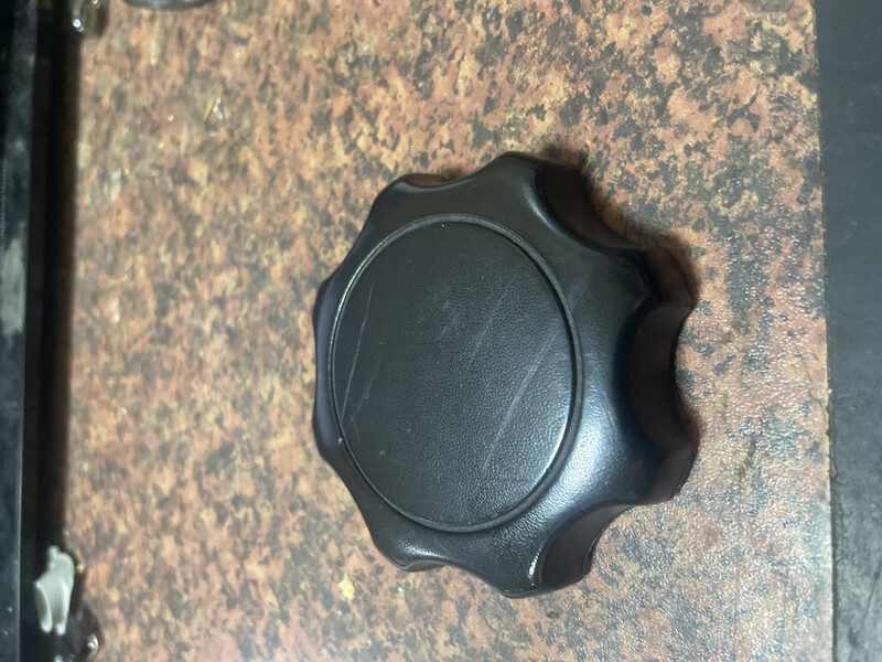 Ручка регулювання водійського сидіння кругла Mercedes-Benz Sprinter  2011 2.0 Дизель Львов