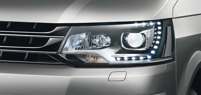 Весь передок от т6 а у меня т5. вот с такими фарами Volkswagen Multivan  2009 2.5 Дизель Киев