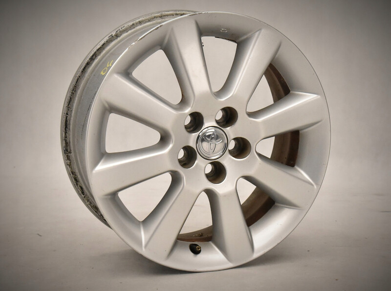 Диск литой Toyota Avensis  2007 универсал 2.2 Дизель Лозовая