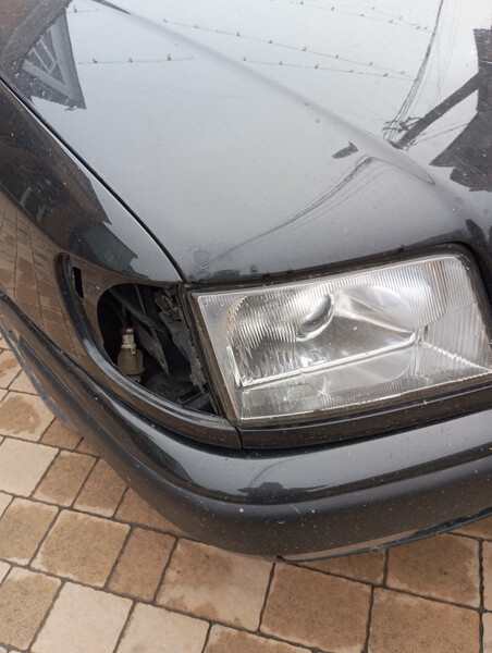 Правий фонар повороту, передній Audi 100 C4  1991 2.3 Бензин 