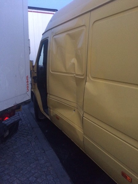 Боковина кузова Mercedes-Benz Sprinter  2003 2.2 Дизель 