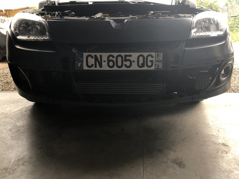Решітка бампера Renault Megane 3 універсал 2012 р.  1.5 л дизель Луцьк