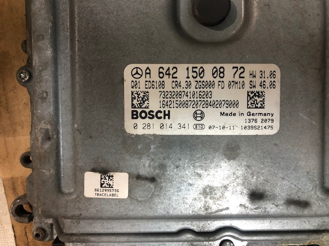 Электронный блок управления двигателем A 642 150 08 72   Mercedes Sprinter