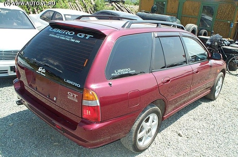 Спойлер крышы багажника Mitsubishi Lancer  1995 універсал 1.6 Бензин Хмельницький