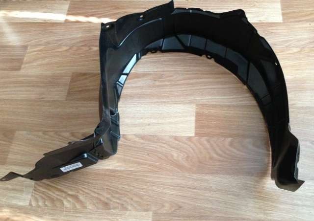 Подкрылок передний левый 53876-12410   Toyota Corolla