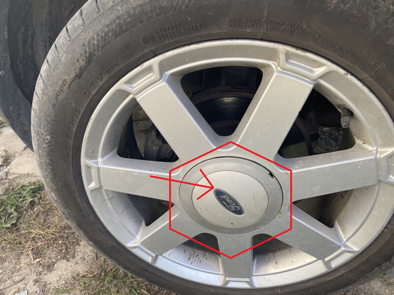 Заглушка колпака колеса Ford Fusion  2008 хэтчбек 1.3 Дизель 