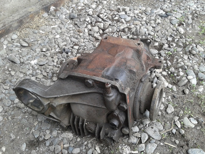 Редуктор моста BMW 3 Series E30  1988 2.4 Дизель Ровно