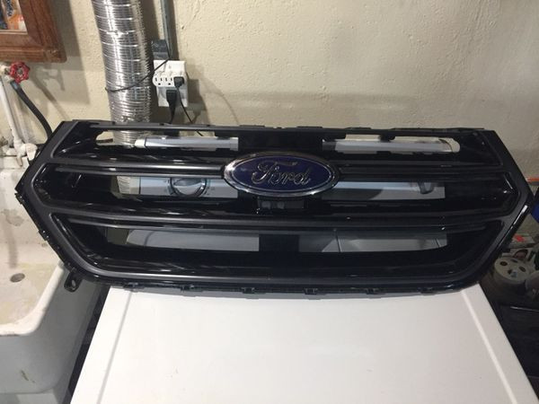 Решетка радиатора Ford Edge 2015 г.  2.7 л бензин Киев