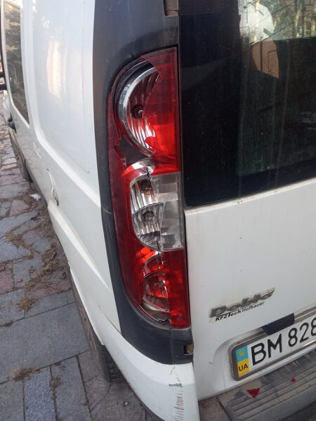 Стоп задний левый Fiat Doblo универсал 2007 г.  1.9 л дизель Сумы