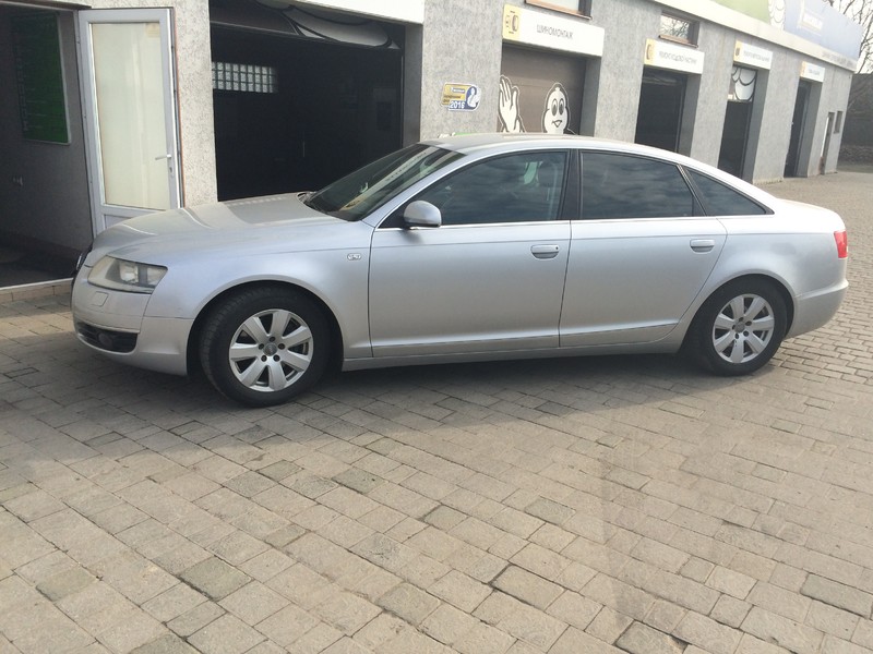 Бампер передний Audi A6 C6  2005 2.0 Дизель Ужгород