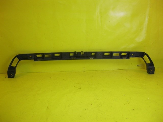 Кронштейн бампера 3C5807393   Volkswagen Passat