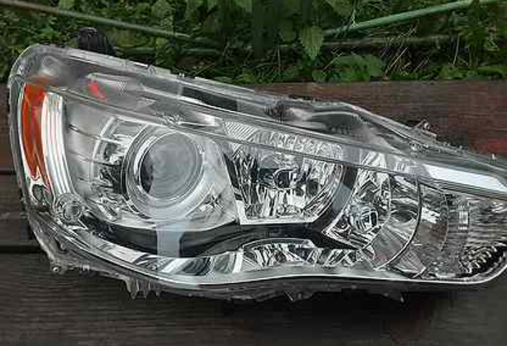 Фары 2шт под ксенон Mitsubishi Outlander XL  2011 2.0 Бензин Киев