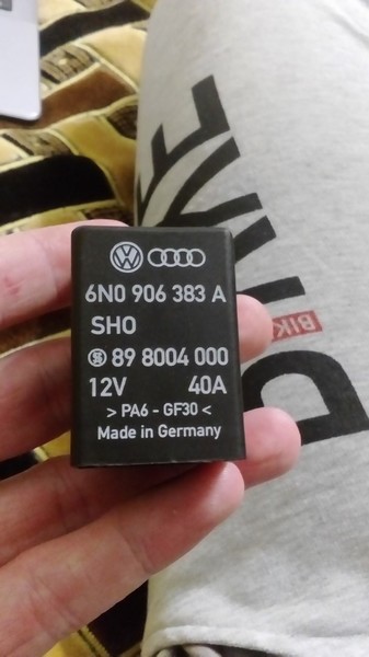 Реле бензонасоса 6N0 906 383 A   Skoda Fabia, Volkswagen Lupo, Volkswagen Polo