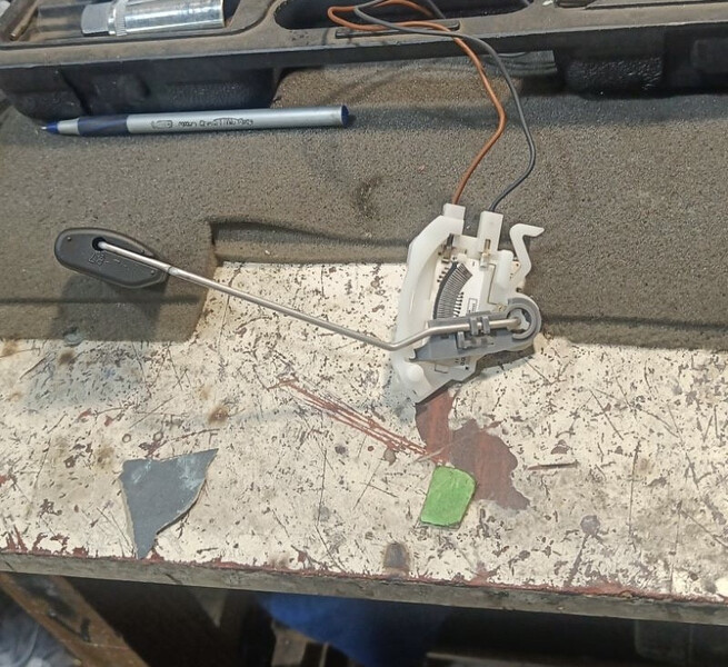 Датчик уровня топлива Hyundai Elantra  2016 2.0 Бензин Киев