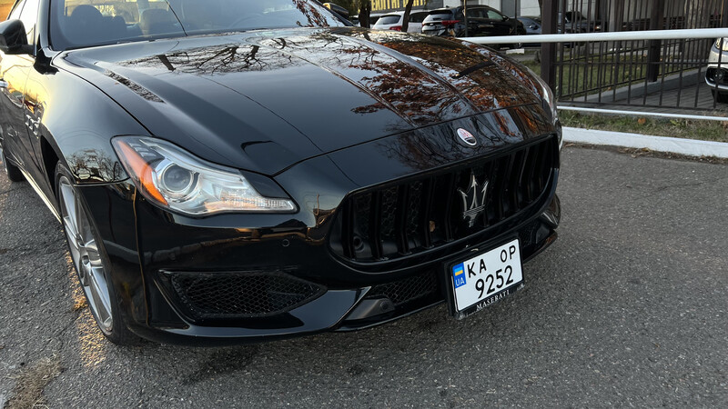 Правая нижняя напладка переднего бампера Maserati Quattroporte  2017 3.0 Бензин Одесса