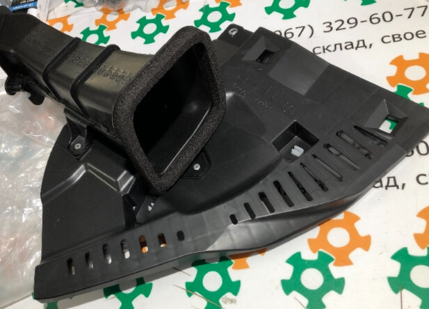 Воздуховод правый Lexus IS 2015 г.  2.5 л бензин Запорожье
