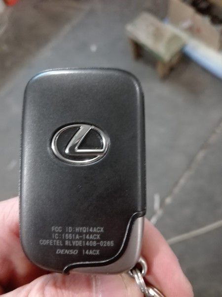 Ключ зажигания Lexus RX 2014 г.  3.5 л бензин Киев