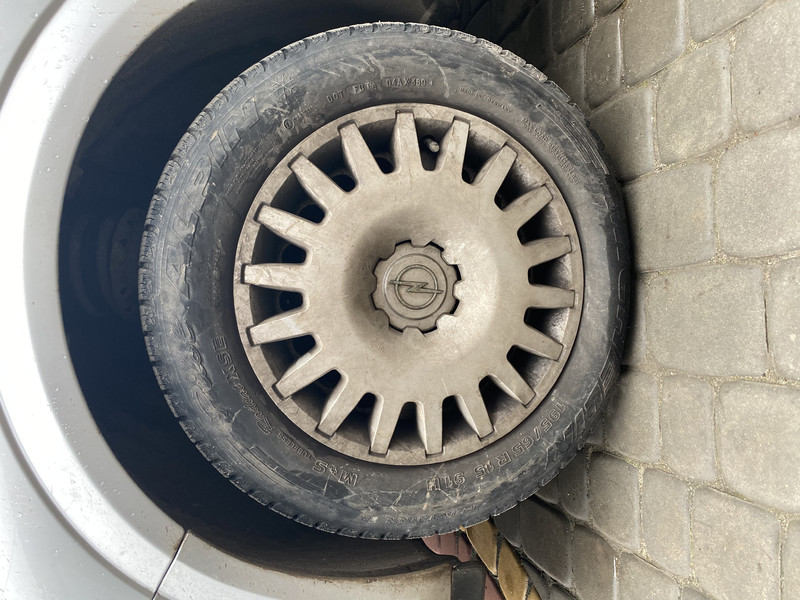 Колпаки на диски Opel Astra  2006 хэтчбек 1.4 Бензин Винница