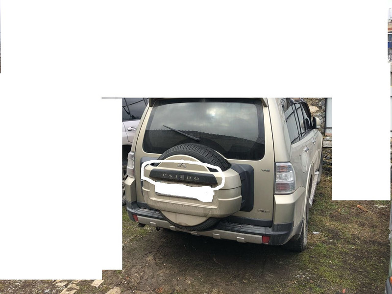 Накадка крышки баг Mitsubishi Pajero Wagon  2008 3.0 Бензин Киев