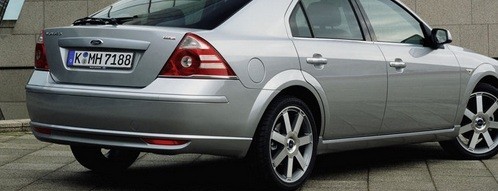 Задний бампер с красными отражателями Ford Mondeo 3 2006 р.  1.8 л бензин Київ