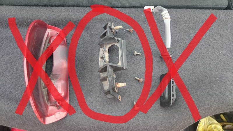 Кнопка багажника Nissan Micra K12  2008 хетчбек 1.4 Бензин 