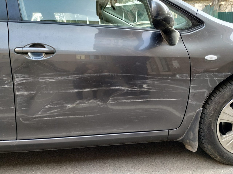 Двері права перед гола Toyota Auris  2007 хетчбек 2.0 Бензин 