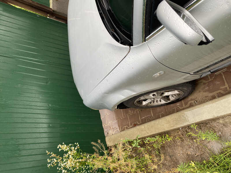 Крило передне серебро Volkswagen Passat B5  2001 универсал 1.9 Дизель Киев