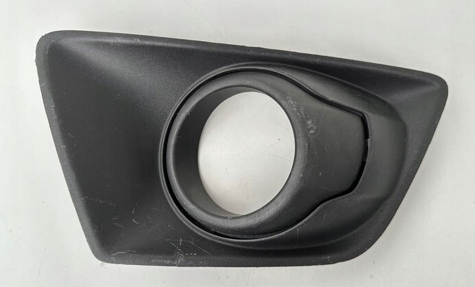 Рамка противотуманной фары Ford EcoSport  2017 1.5 Дизель Ровно