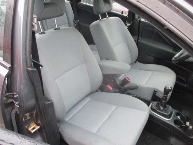 Подлокотник Mitsubishi Space Star 2003 г.  1.6 л бензин Луцк