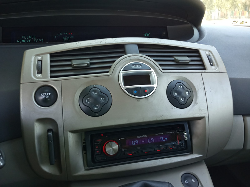 Центральная консоль Renault Scenic 2  2006 хэтчбек 1.5 Дизель Полтава